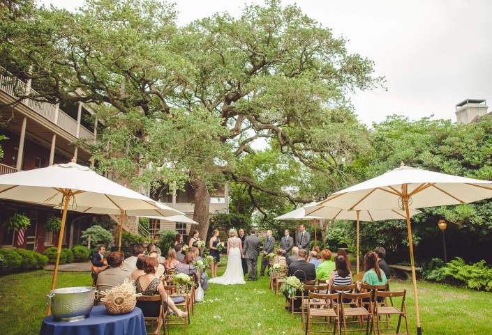 Wedding under the oak at the Confederate Home